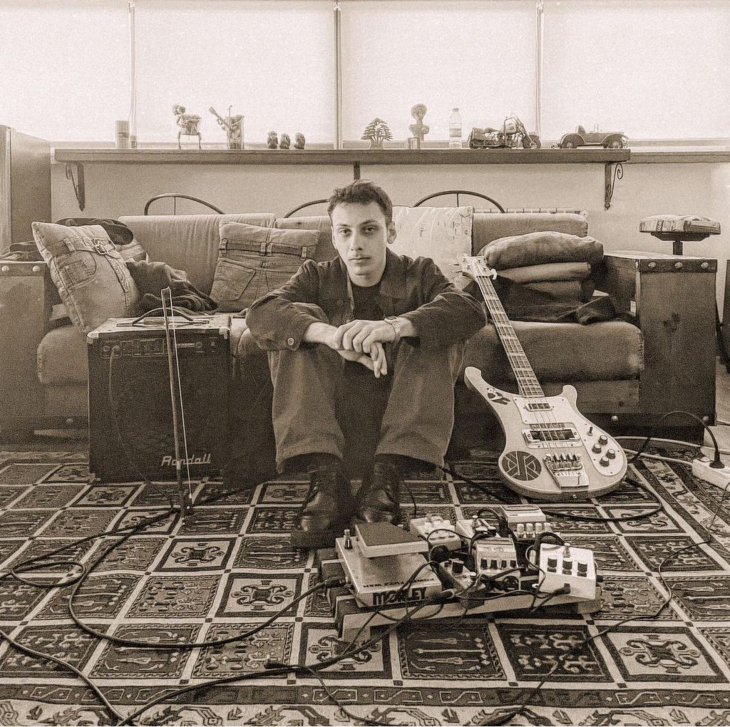 Ralph Chbeir with bass and pedals